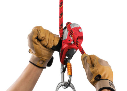 epi-profesional-petzl-D020BA00-ID-L-focus-2_LowRes